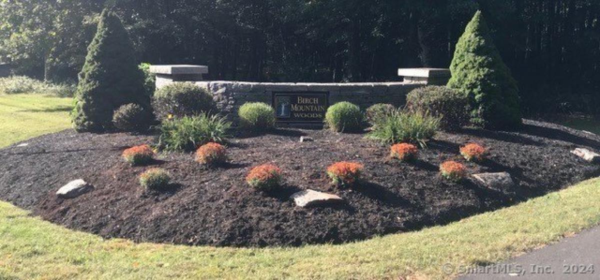  Land in Glastonbury, USA No. 476165