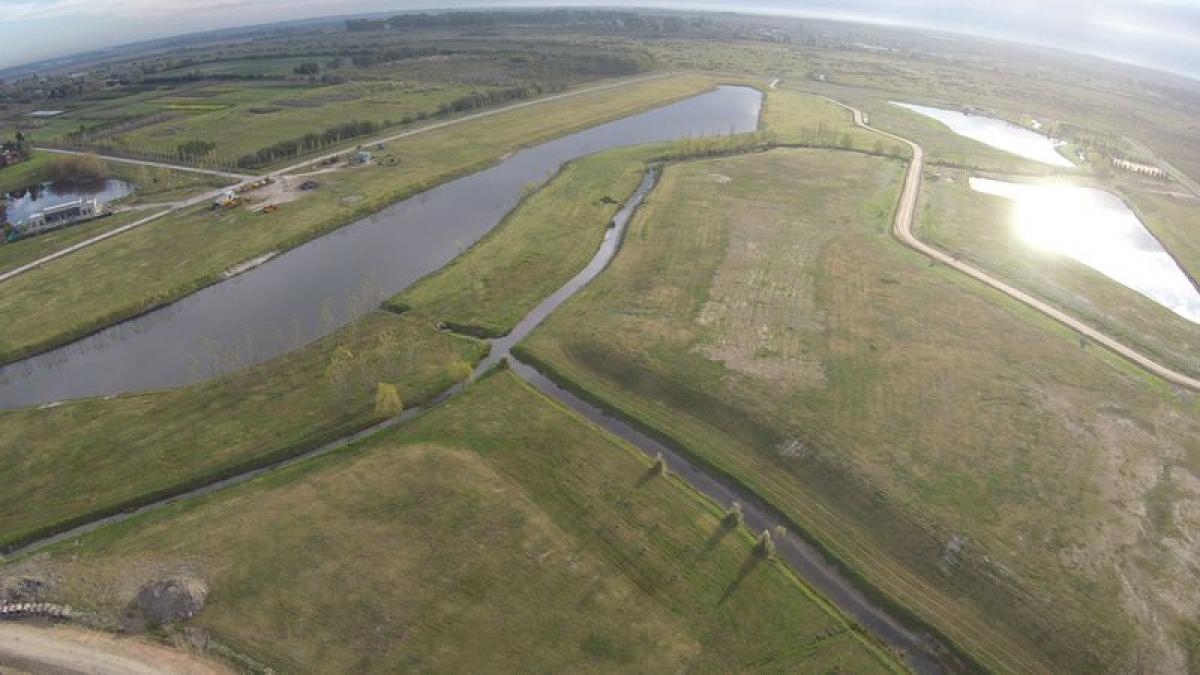  Land in Campana, Argentina No. 42462