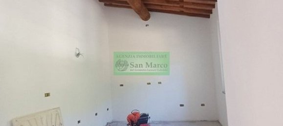 Casa de 10 divisões em Capannori, Italy N.º 42748 9