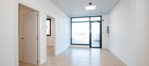 Коммерческая недвижимость 114м² в Маон, Испания № 1908 13