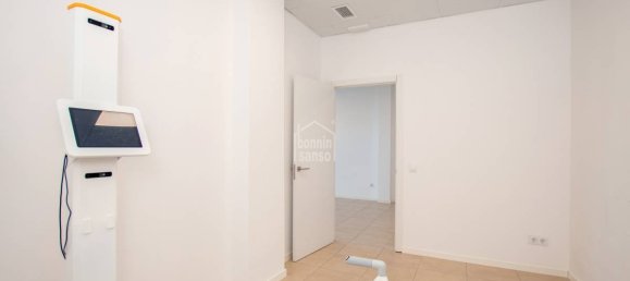 Коммерческая недвижимость 114м² в Маон, Испания № 1908 8