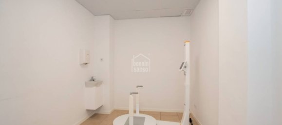 Коммерческая недвижимость 114м² в Маон, Испания № 1908 9