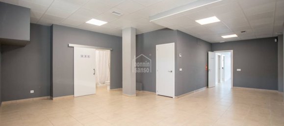 Коммерческая недвижимость 114м² в Маон, Испания № 1908 6