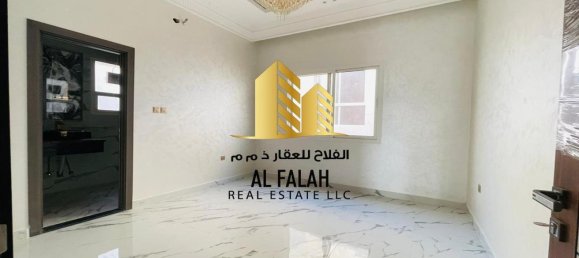 5 bedrooms Villa in Al Yasmeen, UAE No. 31479 3
