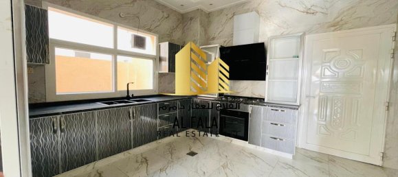 5 bedrooms Villa in Al Yasmeen, UAE No. 31479 14