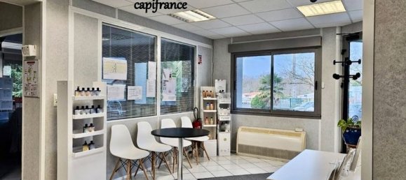 879m² Commercial property in Savoie, France No. 310126 4