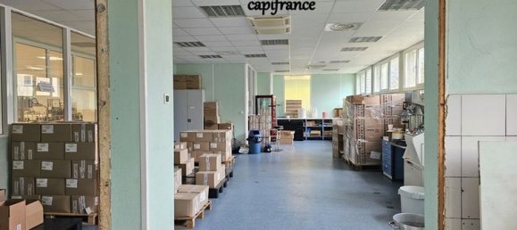 879m² Commercial property in Savoie, France No. 310126 6