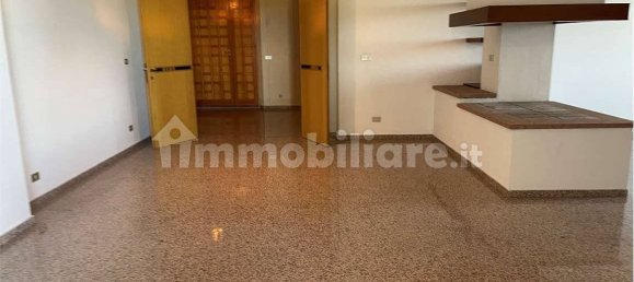 Дом с 6 спальнями в Монтемарчано, Италия № 258235 8