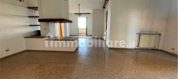 Дом с 6 спальнями в Монтемарчано, Италия № 258235 10