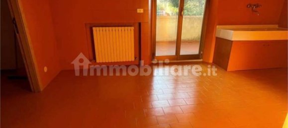 Дом с 6 спальнями в Монтемарчано, Италия № 258235 11