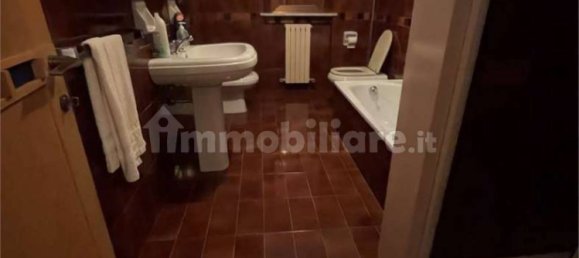 Дом с 6 спальнями в Монтемарчано, Италия № 258235 16