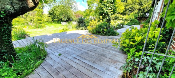 7 bedrooms House in Montreuil, France No. 274247 3