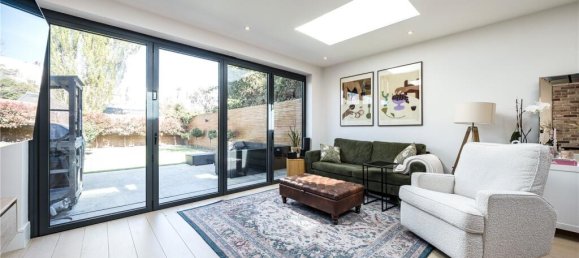 2 Schlafzimmer Wohnung in London, United Kingdom, Nr. 12904 2