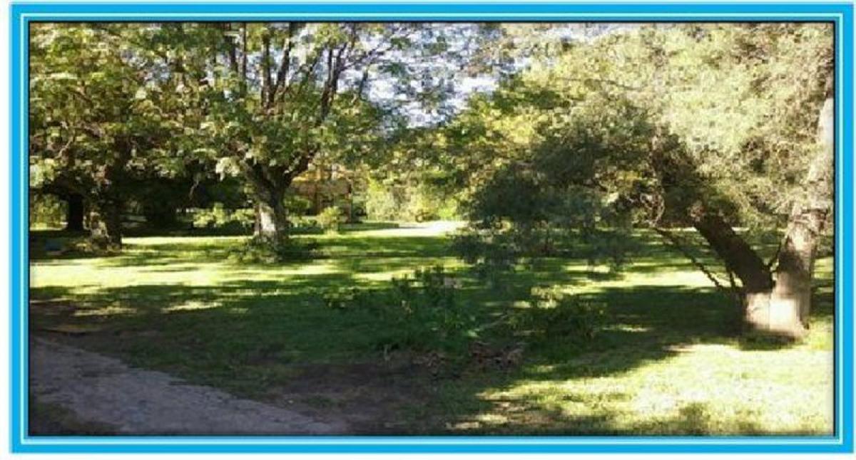 Земельный участок с 4 спальнями в Морено, Аргентина № 115605