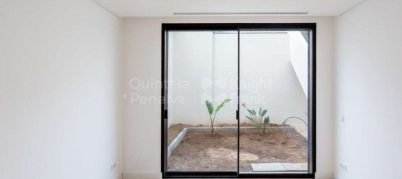 3 bedrooms House in Cascais, Portugal No. 122685 30