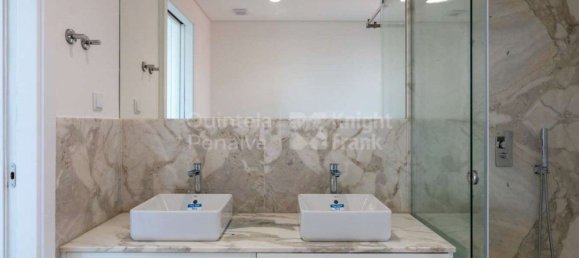 3 bedrooms House in Cascais, Portugal No. 122685 26