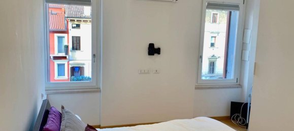 4 rooms Apartment in Verona, Italy No. 30516 36