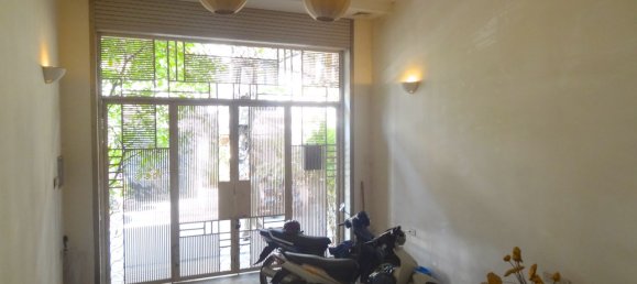 3 bedrooms House in Hoan Kiem, Vietnam No. 4314 2