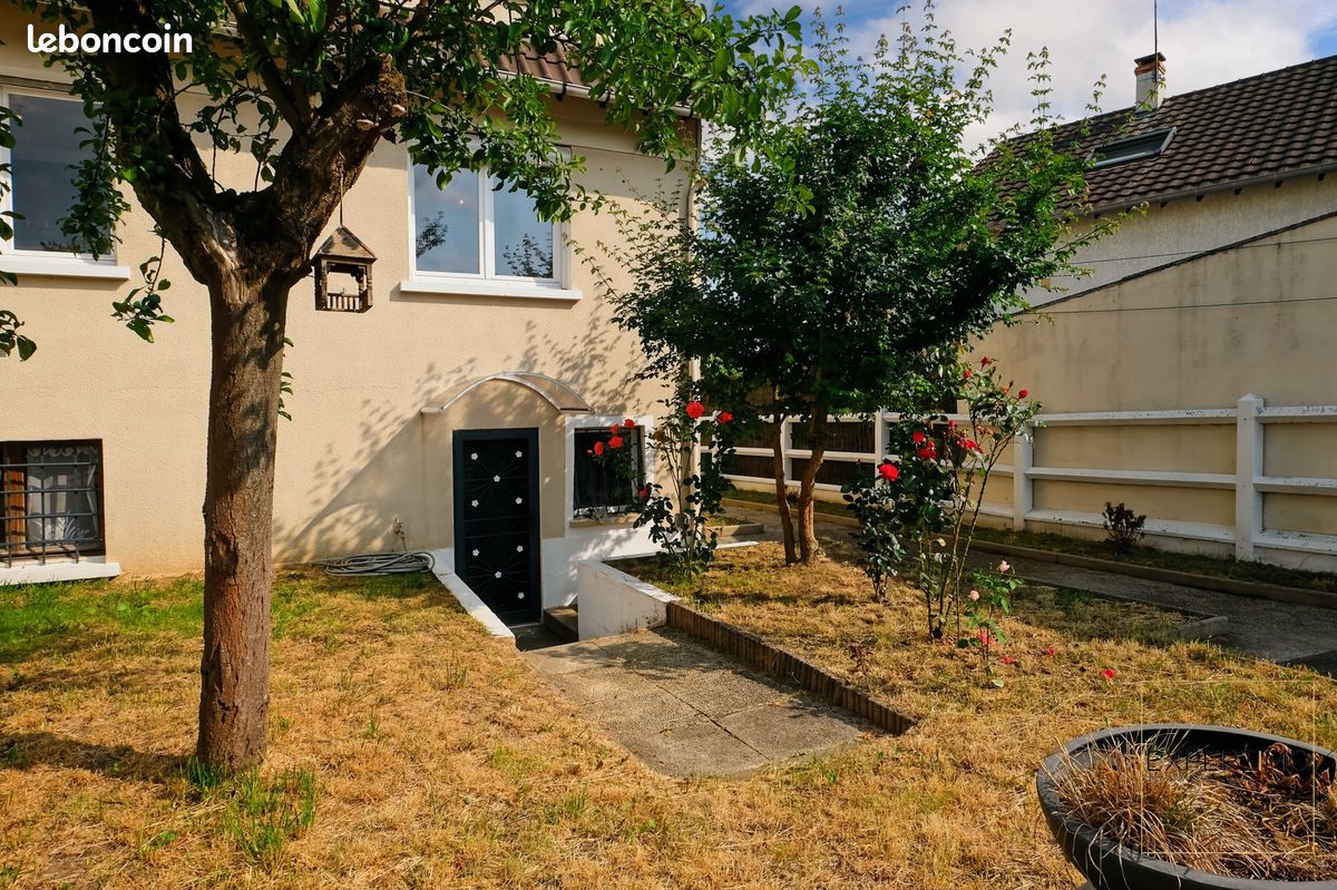 4 bedrooms House in Viry-Chatillon, France No. 323389
