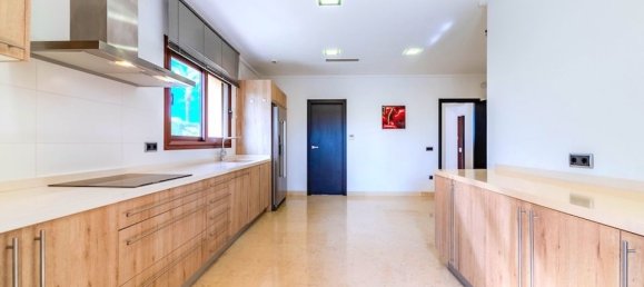 5 bedrooms Villa in Cabo Roig, Spain No. 189278 15