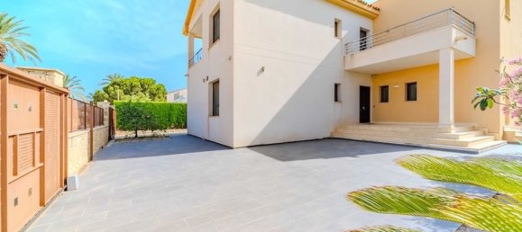 5 bedrooms Villa in Cabo Roig, Spain No. 189278 17