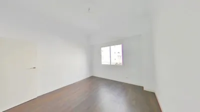 4 bedrooms Apartment in Valencia, Spain No. 265817