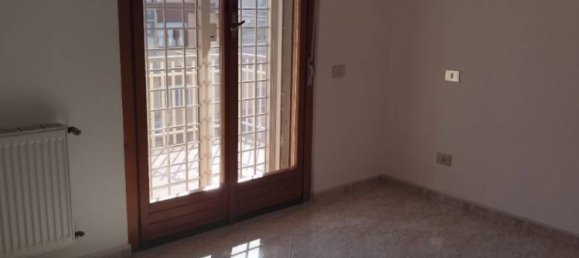 2-Zimmer Gebäude in Rome, Italy, Nr. 336810 6