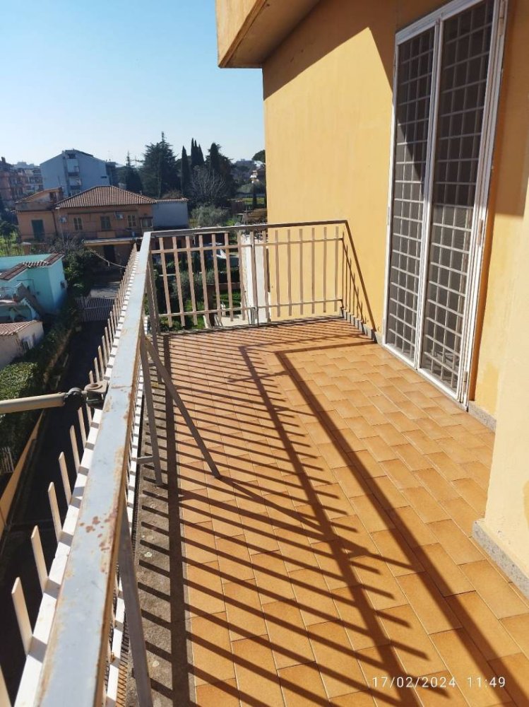 2-Zimmer Gebäude in Rome, Italy, Nr. 336810