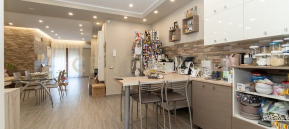 2 bedrooms Apartment in Catania, Italy No. 316927 9