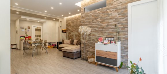 2 bedrooms Apartment in Catania, Italy No. 316927 4