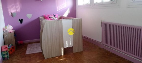 5 bedrooms House in Saint-Amand-Montrond, France No. 230436 17