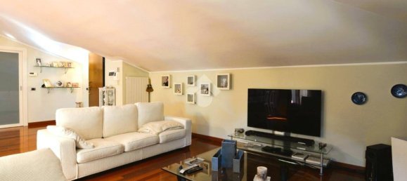 3 bedrooms Apartment in Bernareggio, Italy No. 194547 7
