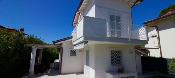 5غرفة فيلا في Forte dei Marmi, Italy رقم 139609 24