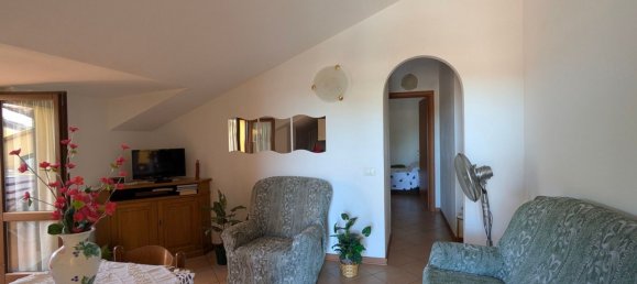 2 Schlafzimmer Wohnung in Città di Castello, Italy, Nr. 349535 4