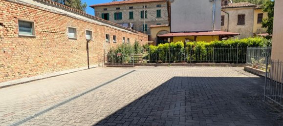 2 Schlafzimmer Wohnung in Città di Castello, Italy, Nr. 349535 22