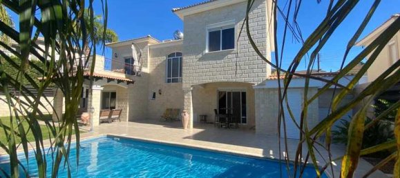 3 bedrooms House in Agios Tychonas, Cyprus No. 16235 9