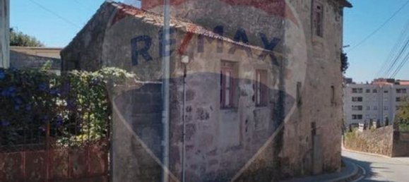 3 bedrooms House in Fanzeres, Portugal No. 28037 2