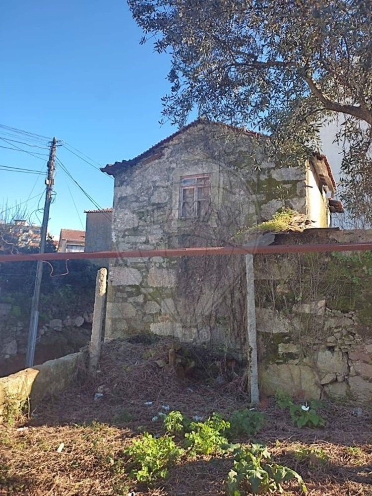 3 bedrooms House in Fanzeres, Portugal No. 28037