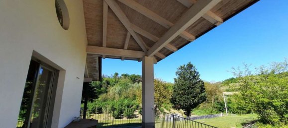 8غرفة منزل في Corneliano d'Alba, Italy رقم 49733 20