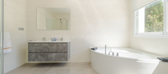 6 bedrooms Villa in Marbella, Spain No. 80856 4