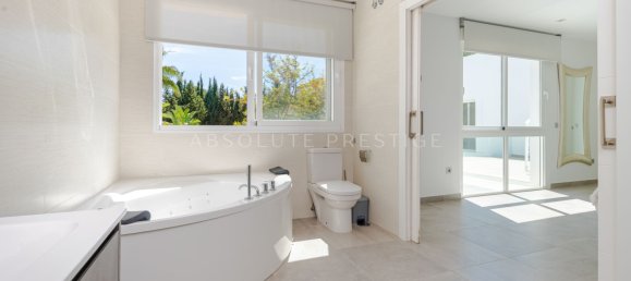 6 bedrooms Villa in Marbella, Spain No. 80856 21