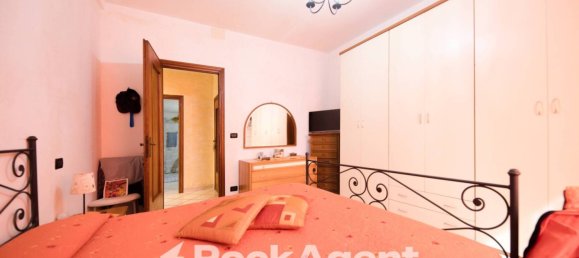 Apartamento de 3 dormitorios en Genoa, Italy No. 317980 14