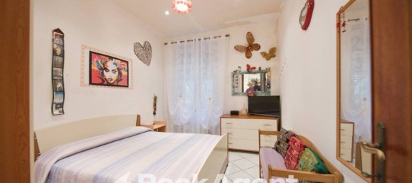 Apartamento de 3 dormitorios en Genoa, Italy No. 317980 15