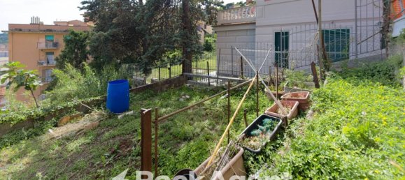 Apartamento de 3 dormitorios en Genoa, Italy No. 317980 26