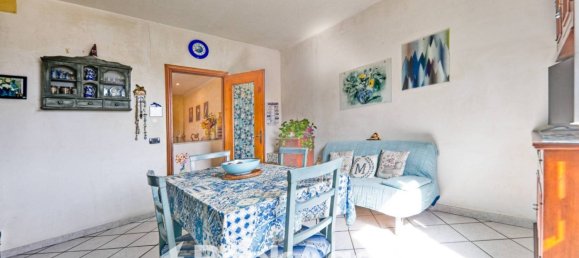 Apartamento de 3 dormitorios en Genoa, Italy No. 317980 8