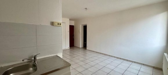 Studio in Beziers, France No. 191911 5