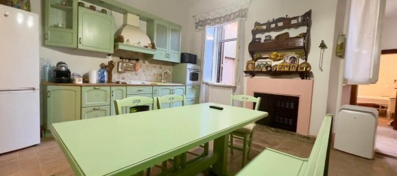 3 bedrooms Apartment in Città della Pieve, Italy No. 57385 10