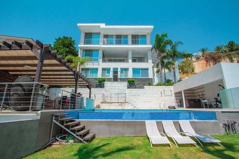 5 chambres Propriété commerciale à Agios Tychonas, Cyprus No. 6650