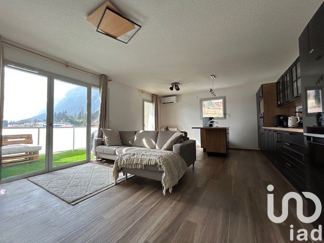 2 غرف نوم شقة في La Terrasse, France رقم 205158