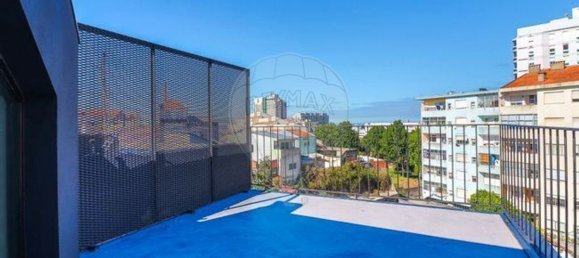 7 bedrooms Building in Porto, Portugal No. 54520 14